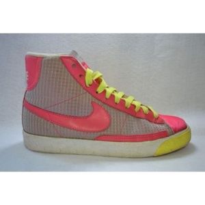 Nike Blazer High Fashion Sneaker